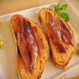 Tostadas de sardinas anchoadas