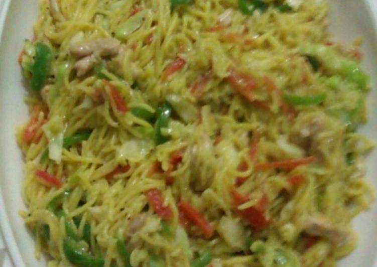 Recipe of Quick Chicken tikka noodles