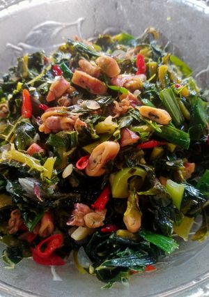 Foto resep Tumis cumi asin daun pepaya