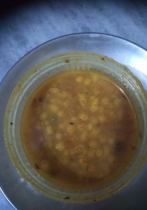 A picture of Pakodi aloo / potato pakodi curry.