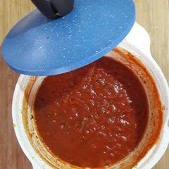 Pizza sauce A picture of Pizza sauce.