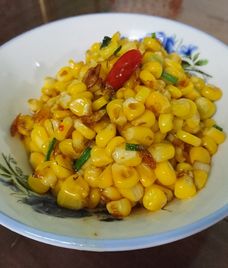 tép khô xào bắp