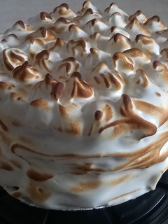 Una foto de Torta Rogel con Merengue Italiano