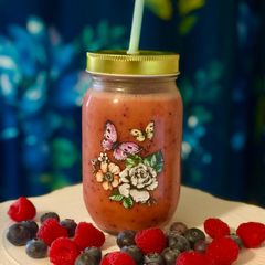 A picture of Berries smoothie #NEWYEARNEWYOU.