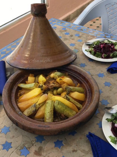 صورة لوصفة طاجين الدجاج بالخضر 😋