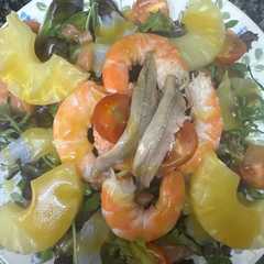 Una foto de 643. Insalata affumicata fresca (entrante ensalada)
