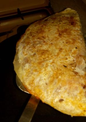 A picture of Paratha pizza.