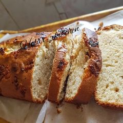 A picture of Banana cake with SHREDDED chocolate BOUNTY.