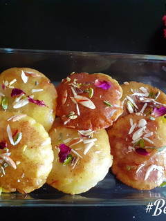 मावा मालपुआ (Mawa Malpua recipe in Hindi) रेसिपी मुख्य फोटो