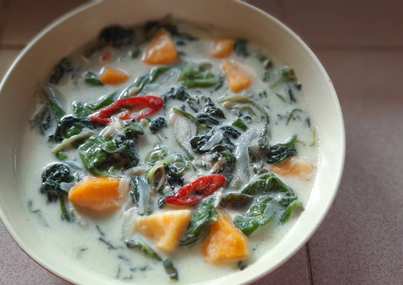 Pucuk meranti & keledek masak lemak putih ibumertuaku