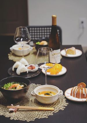 Hình của món Bữa tối cuối năm gia đình Nhật (Japanese style New Year Eve’s dinner).
