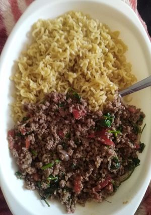 A picture of #myfirst recipe. Noodles with minced meat.