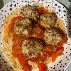 A picture of Turkey Meatballs with Sauce and Spaghetti.