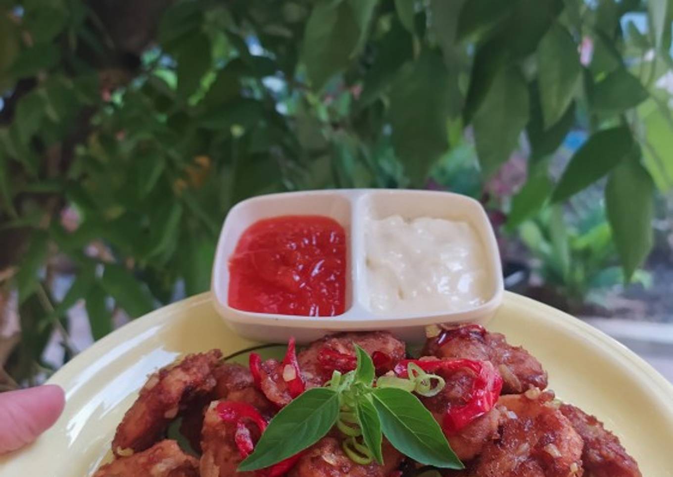 Resep Sosis & Pentol Geprek Saus Mentega yang Enak Banget