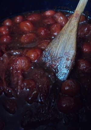 Una foto de Mermelada de jitomate cherry y albahaca con tequila las Correa del Ocote. México