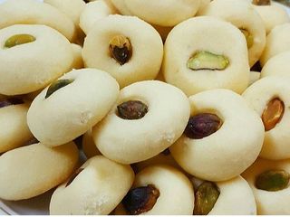 غريبة