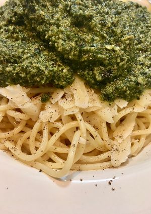 A picture of Basil Pesto!.