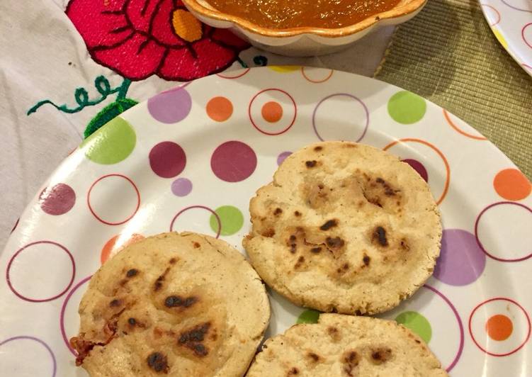 Gorditas de chicharrón