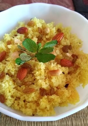 A picture of Bengali misti pulao.