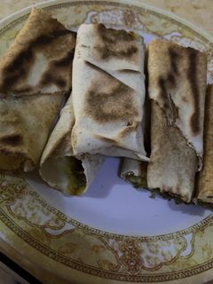 صورة لوصفة ساندويش زعتر بالخبز الشامي 😋😋