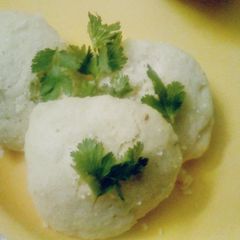 A picture of Suzzi ki instant idli.