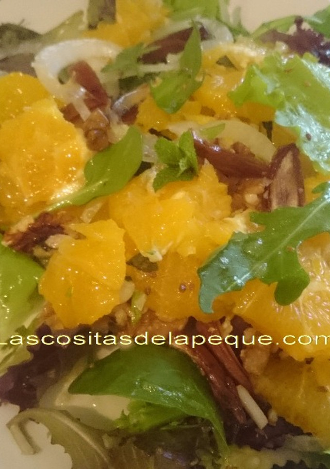 Una foto de Ensalada de naranja y dátiles al estilo marroquí