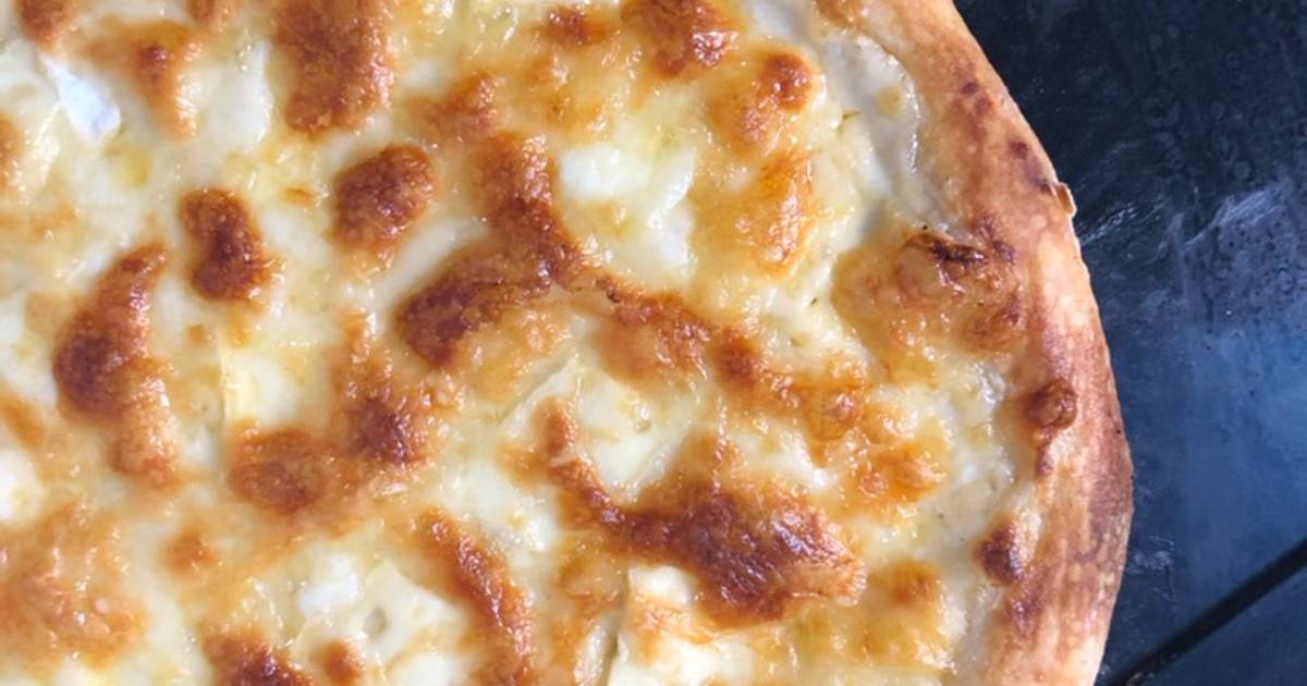 Cách làm sau đây có thể dùng cho loại phô mai nào để làm pizza 4 cheese? 
