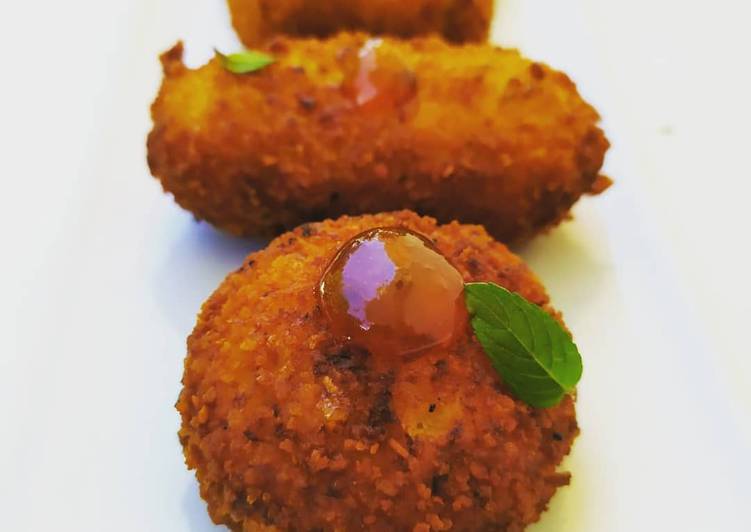Croquetas de pollo a l'ast