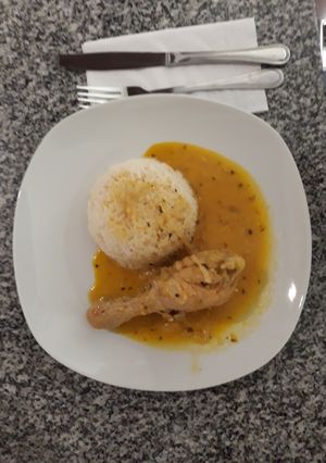 Una foto de Pollo acevichado