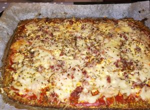 Foto principal de Pizza base brócoli y coliflor thermomix