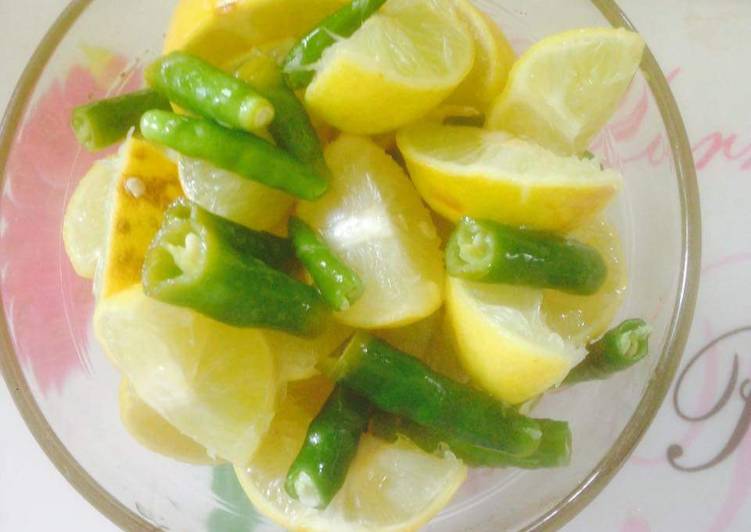 Lemon chilli pickle