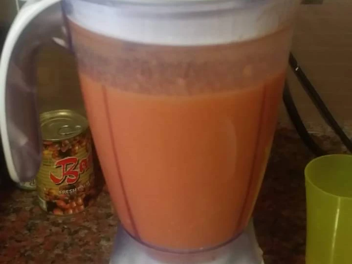 Simple Way Make Recipe Tomatoes and Paw paw smoothie that is  Makes Drooling, Tasty}