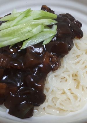 Foto resep Jjajangmyeon (black bean sauce noodle)