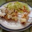 Bochette de pollo y cebolla