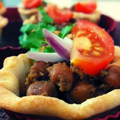 A picture of Mini Baked Chole Bhature.