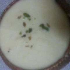 A picture of Lichi ki kheer.