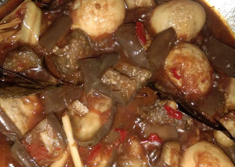 Rahasia Memasak Telur Dan Terung Balado Yang Renyah