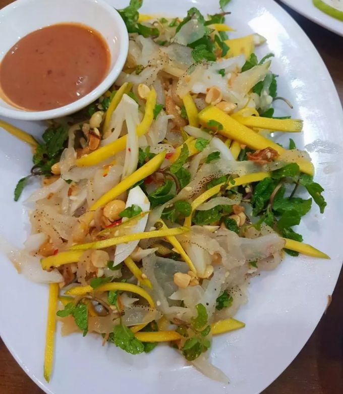 Hình của món Gỏi sứa.