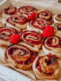 Nutellás-epres csiga recept fotója