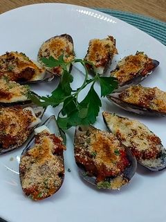Una foto de Mejillones gratinados con queso fresco de cabra