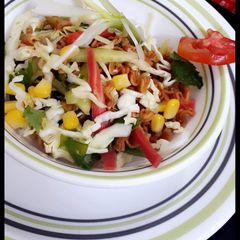 A picture of Crunchy Salad.