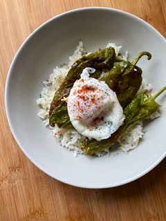 A picture of Poached Eggs with Roasted Peppers in the Air Fryer.