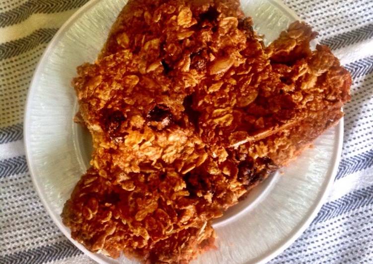 Recipe of Homemade Oat energy bars (contains nuts)