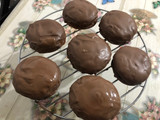 Alfajores de chocolate con dulce de leche