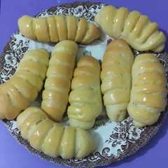 A picture of Roti isi pisang coklat.