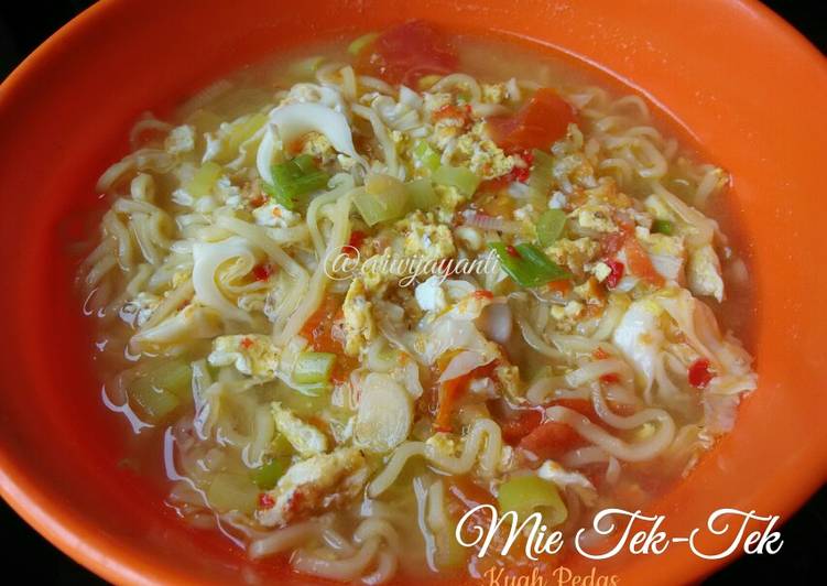 Resep Mie Tek-Tek Kuah Pedas yang Menggugah Selera