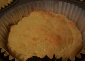 How to Make Delicious Easy gluten free Vanilla Coconut Flour Cupcakes