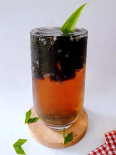 Foto resep Es Cincau Teh Pandan