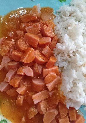 Una foto de Salchichas entomatadas