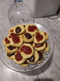 Una foto de Pepas de membrillo y dulce de leche